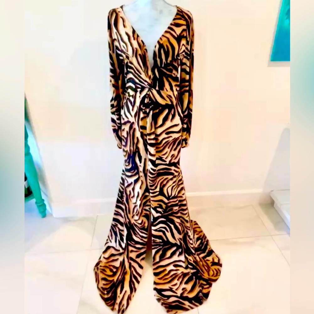 Fashion Nova Leopard Print Maxi Dress – Rayon Spandex – Size 1 X